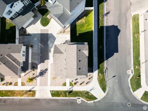 Tiny photo for 172 E STROLL AVE, Saratoga Springs, UT 84045 (MLS # 2114759)