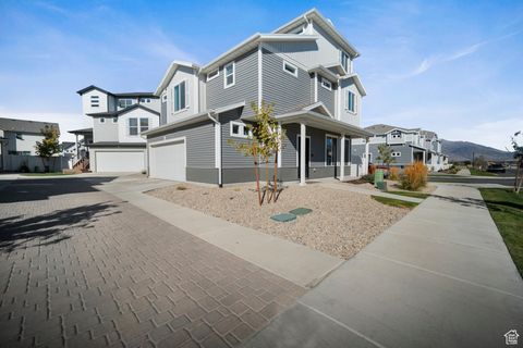 Tiny photo for 172 E STROLL AVE, Saratoga Springs, UT 84045 (MLS # 2114759)