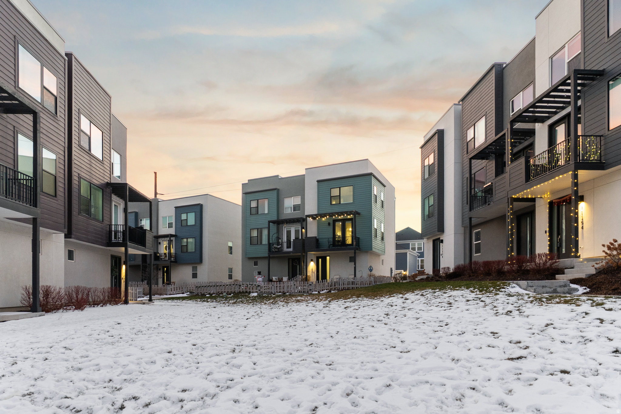 DAYBREAK VILLAGE 8 P - Residential