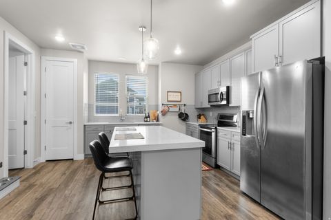 Tiny photo for 11362 S WILLOW WALK DR, South Jordan, UT 84009 (MLS # 2130526)