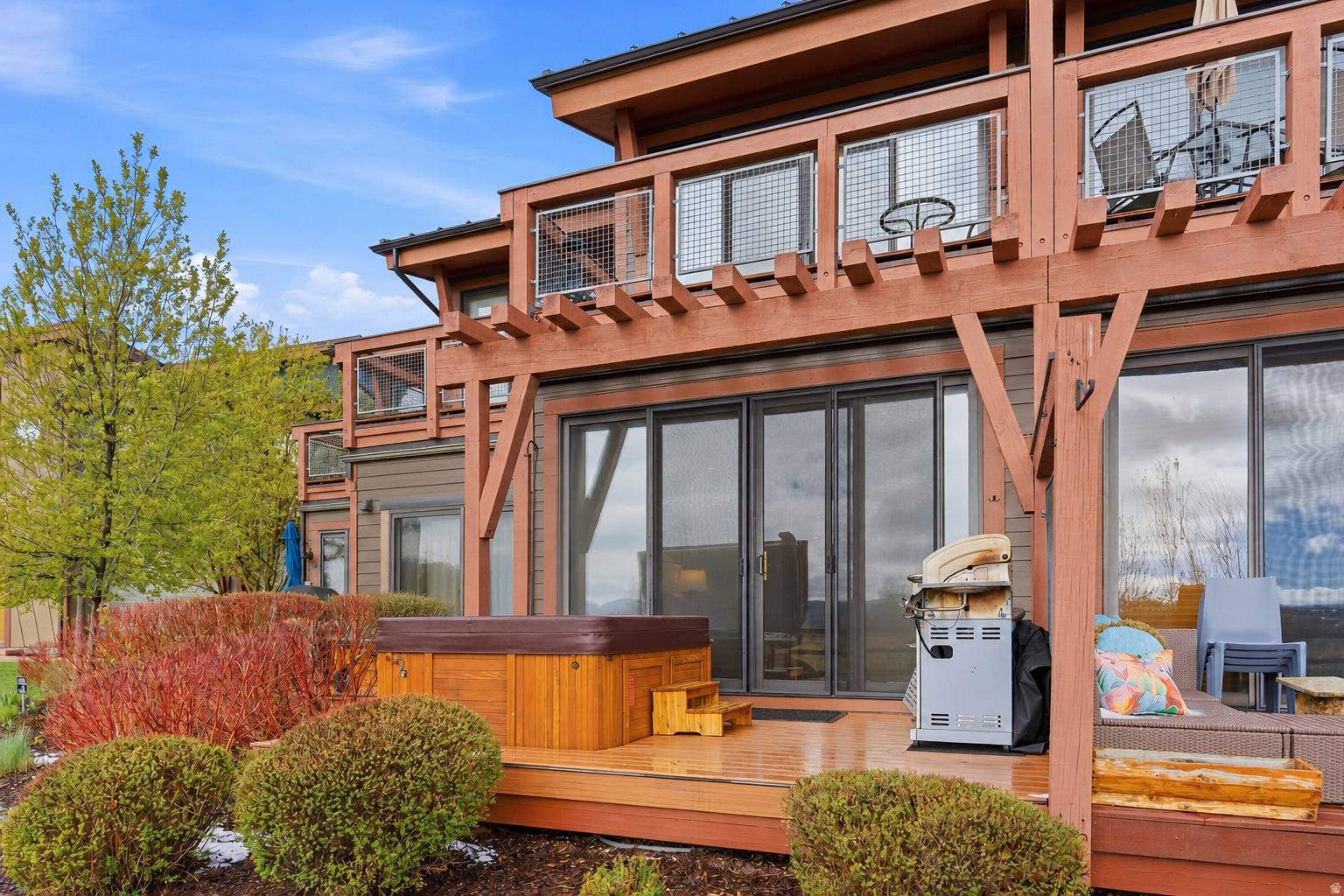 NEWPARK TOWNHOMES - Residential