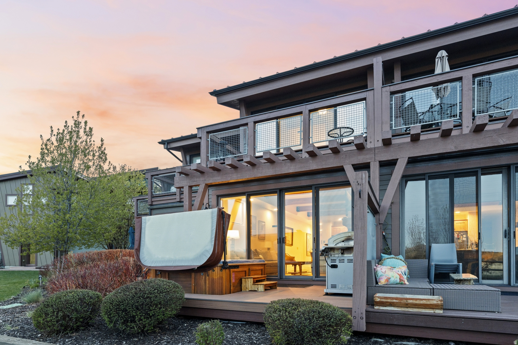 NEWPARK TOWNHOMES - Residential