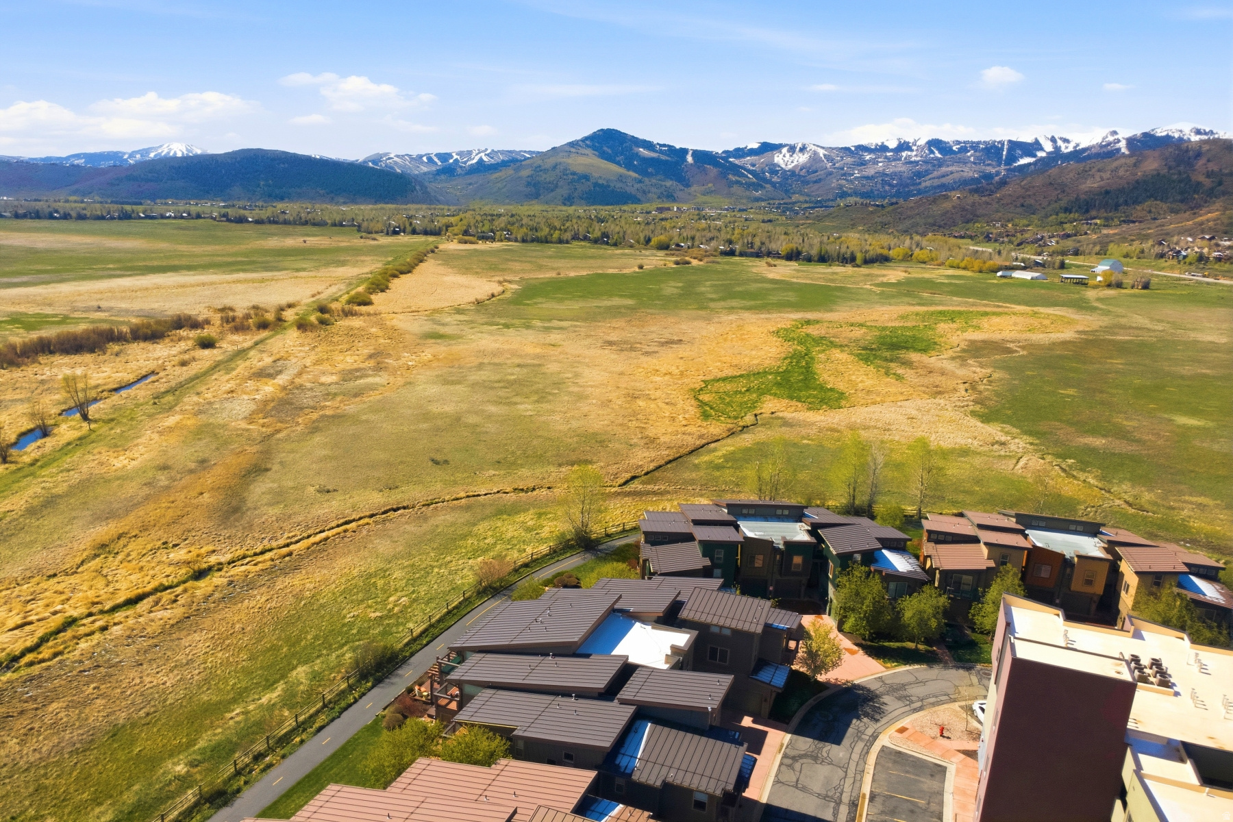 NEWPARK TOWNHOMES - Residential
