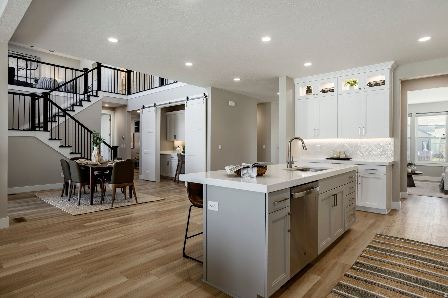 BEACON HILL - Residential