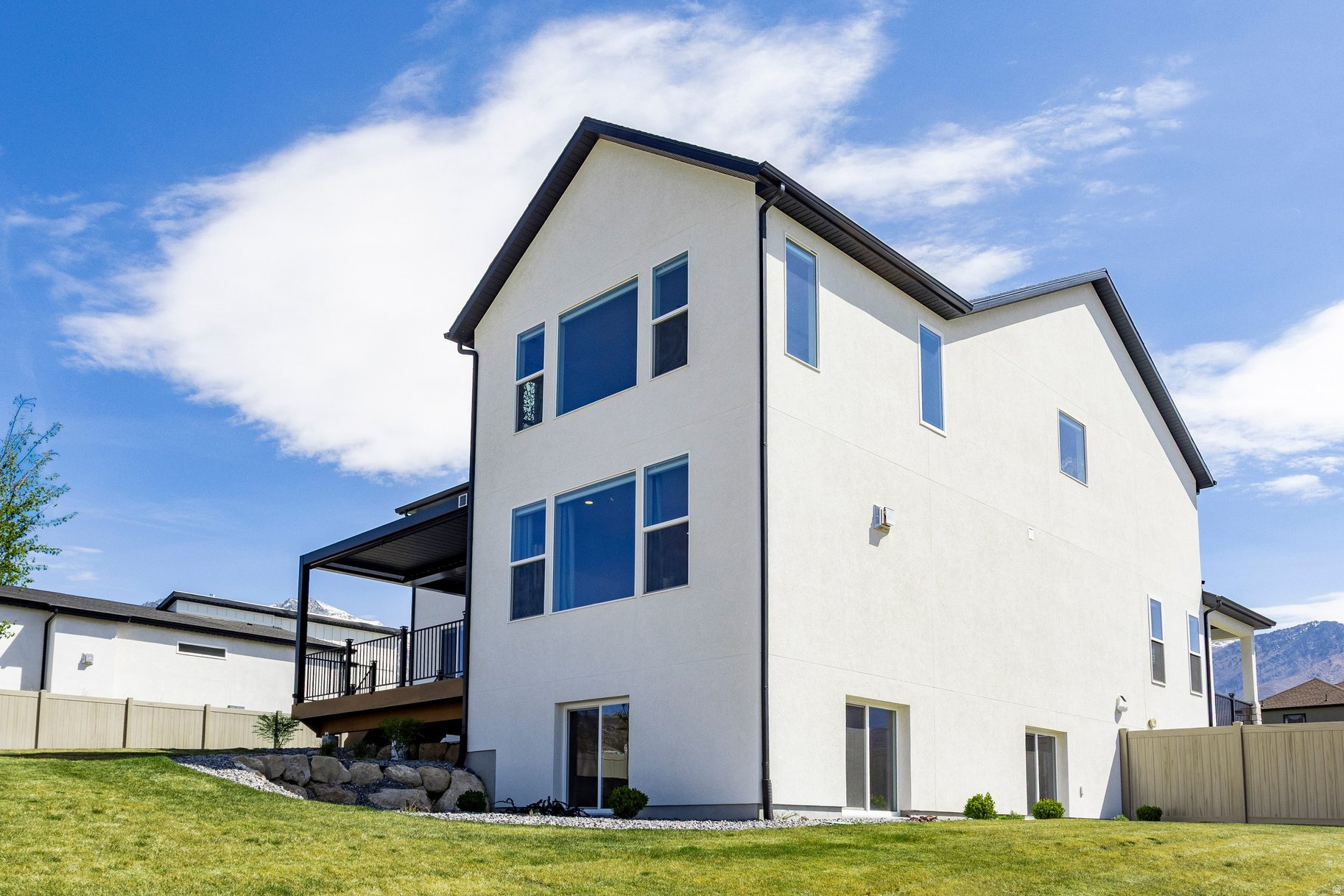 BEACON HILL - Residential