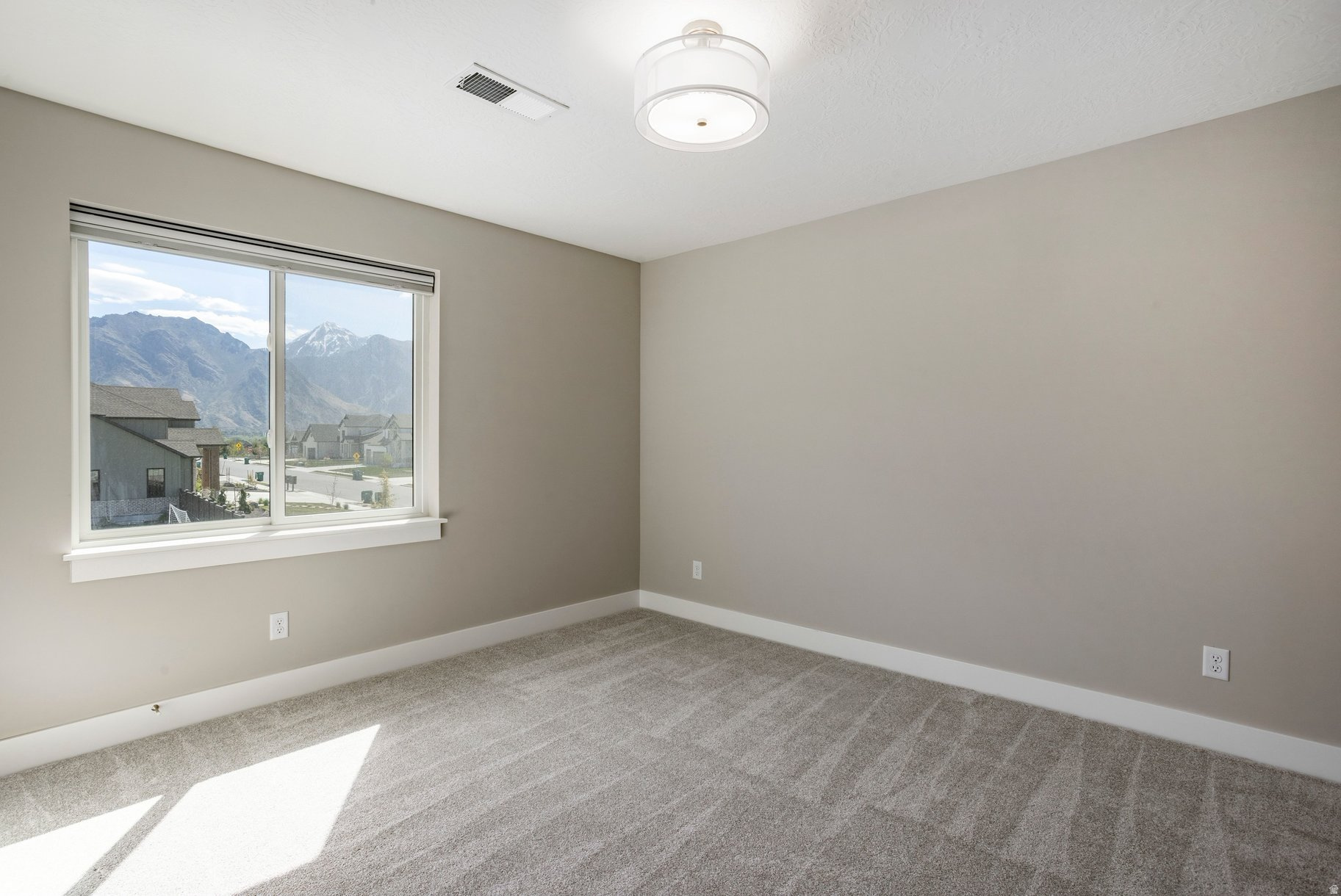 BEACON HILL - Residential