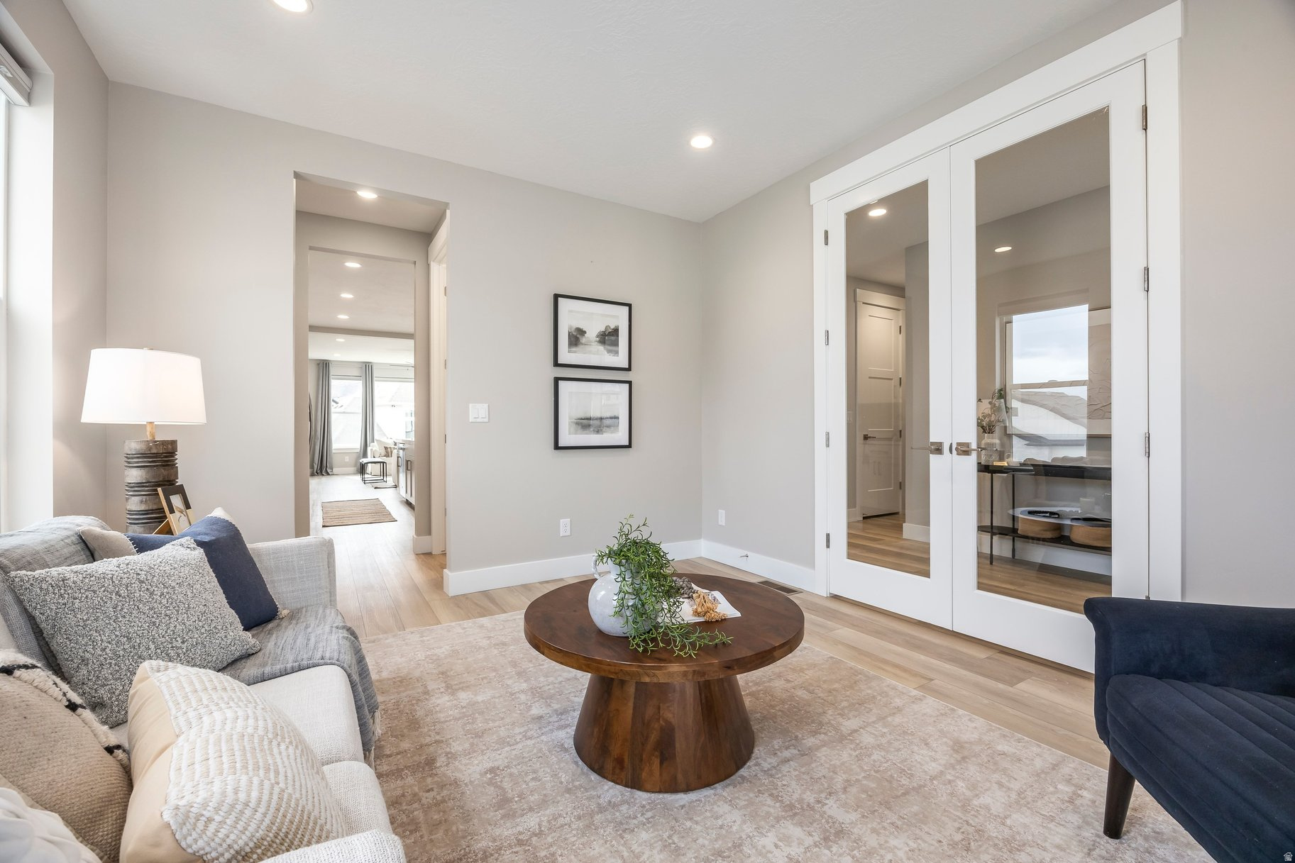 BEACON HILL - Residential