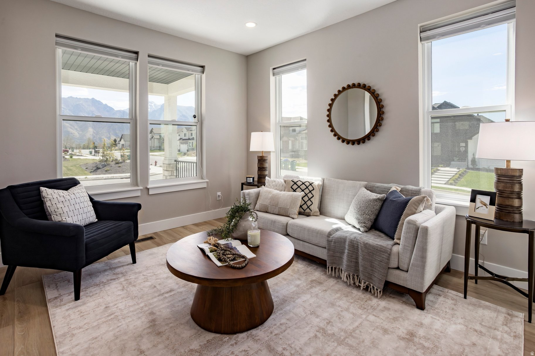 BEACON HILL - Residential