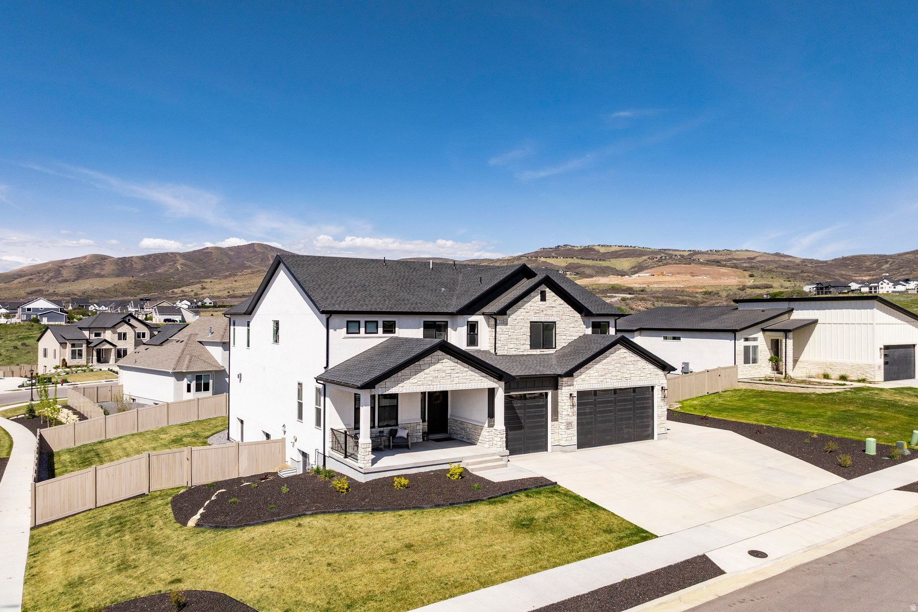 BEACON HILL - Residential