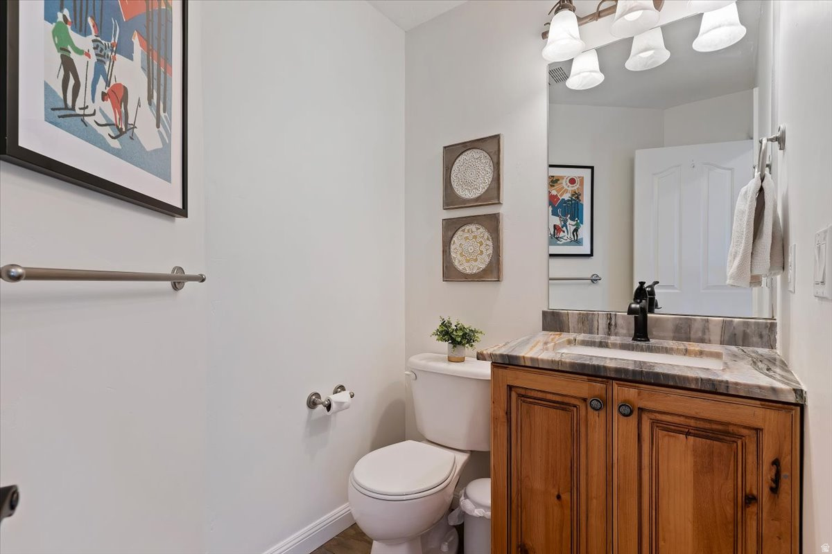 LAKESIDE VILLAGE - Residential