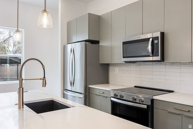THE HARVEY - Residential