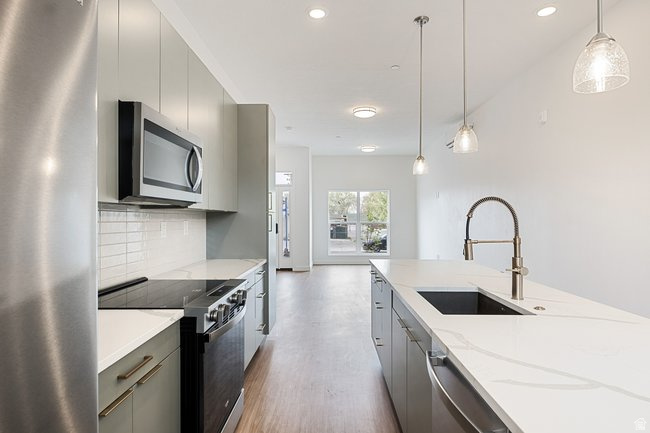 THE HARVEY - Residential