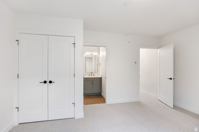 THE HARVEY - Residential