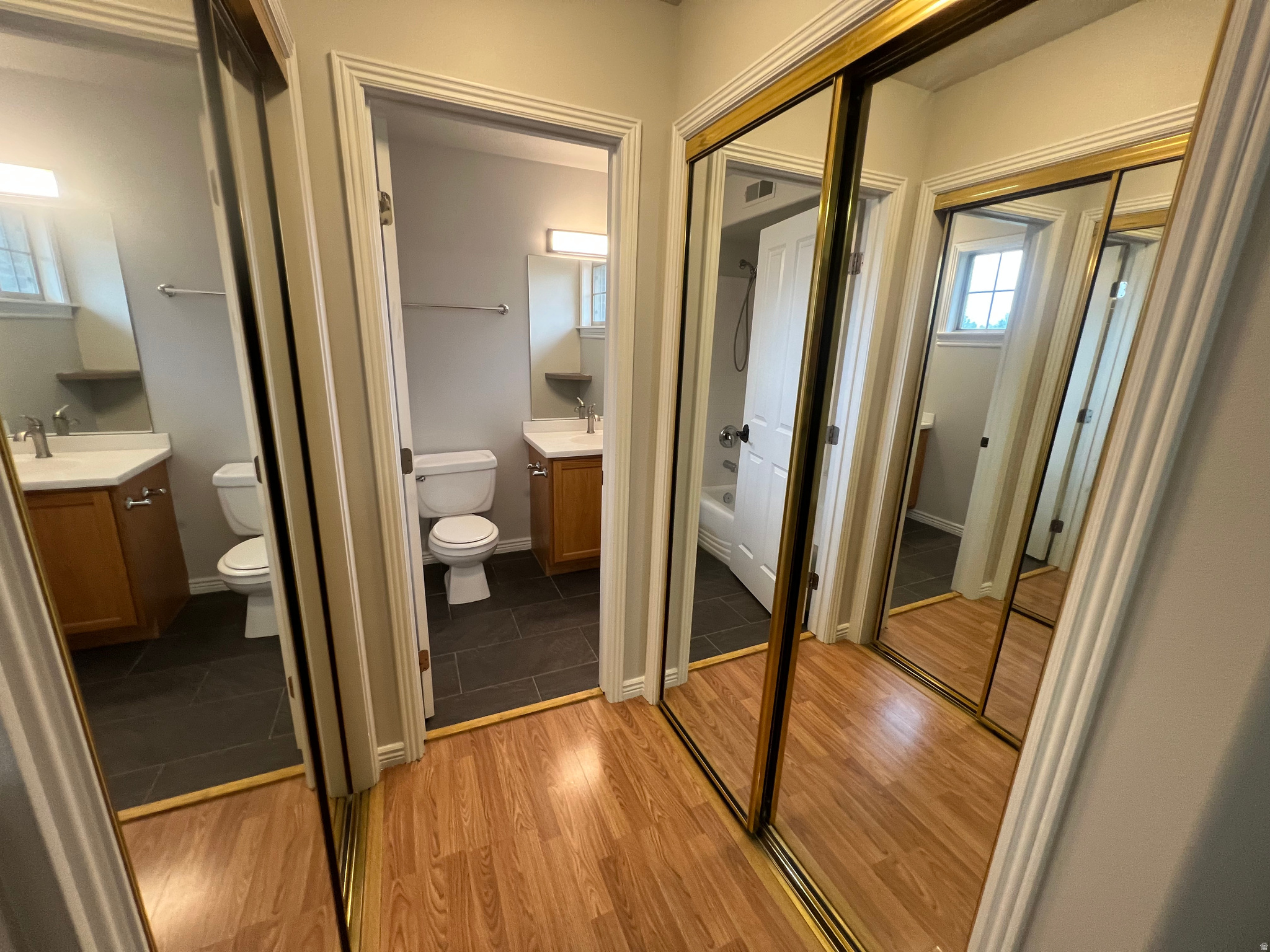 NORTH HAMPTON - Residential