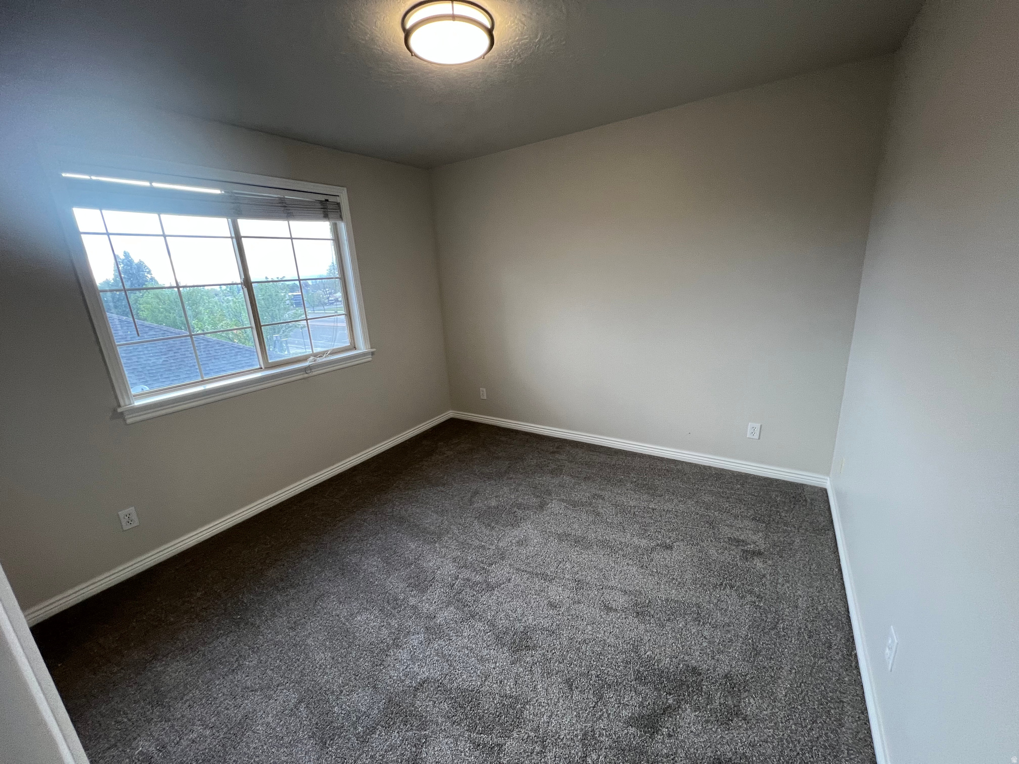 NORTH HAMPTON - Residential