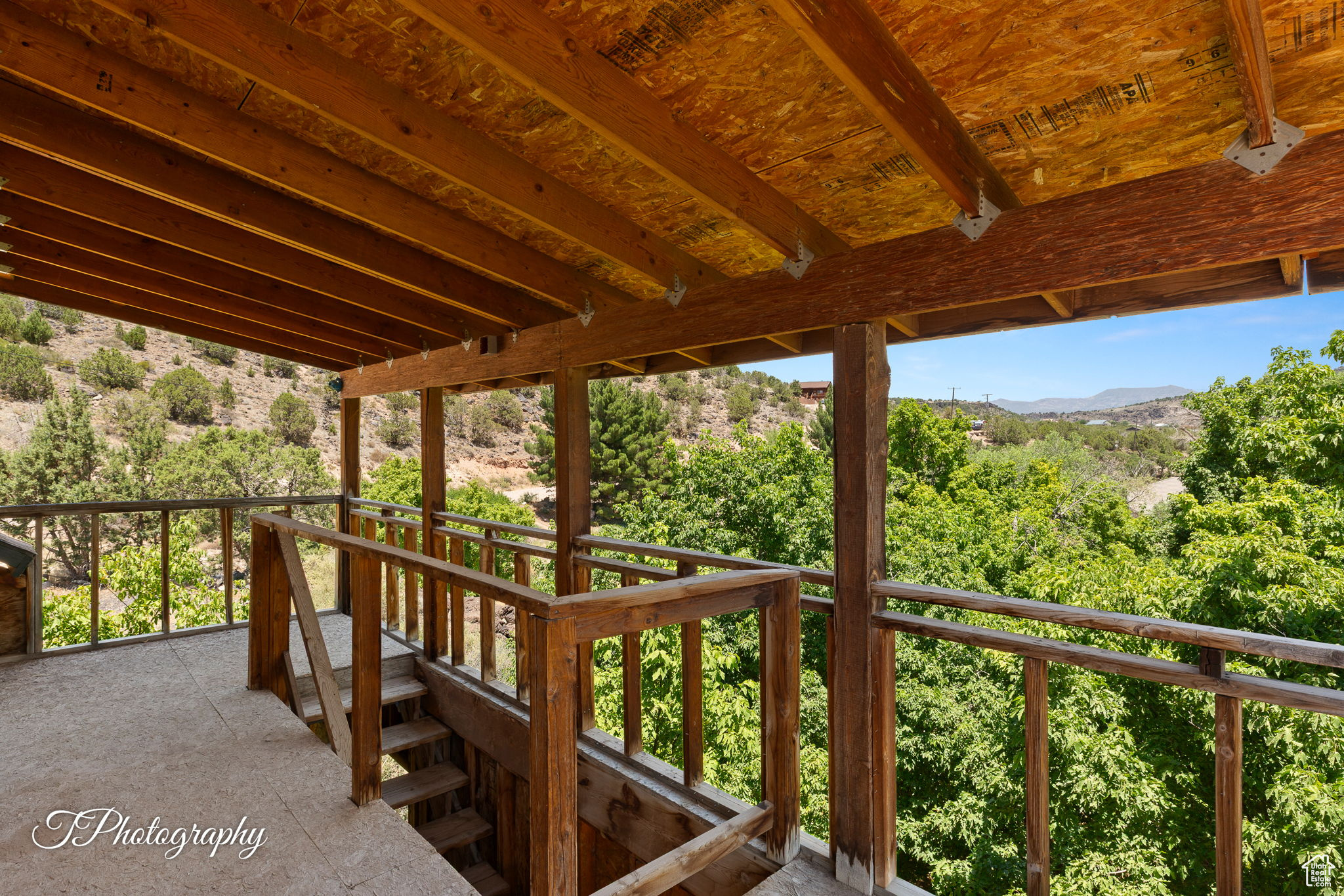 BROOKSIDE ESTATES - Residential