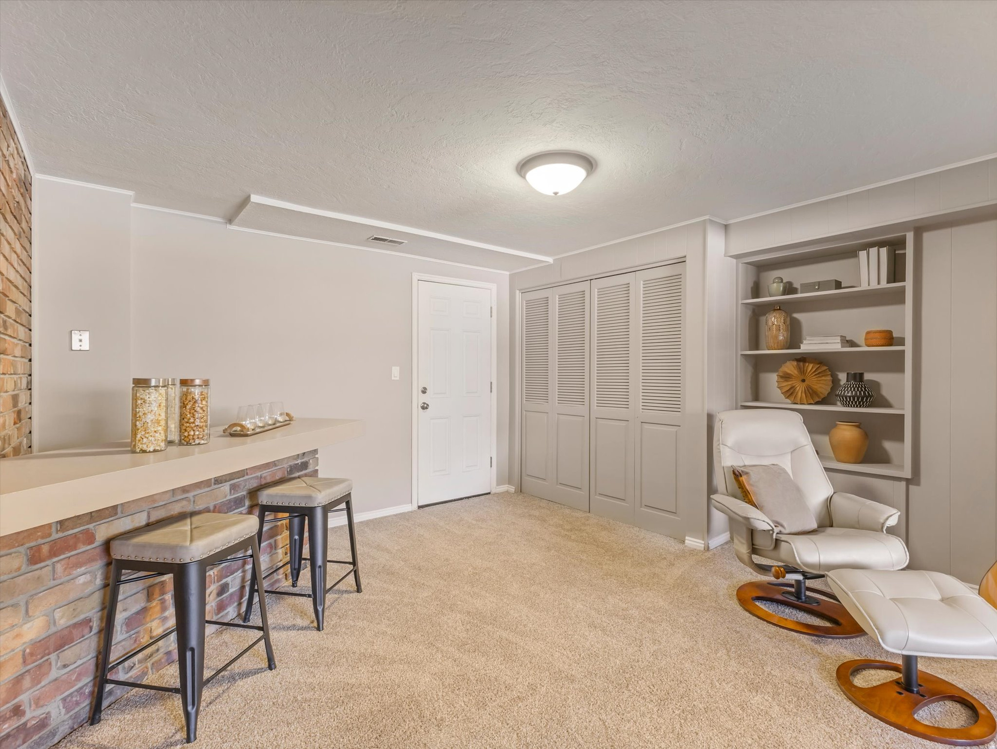 WILLOW CREEK - Residential