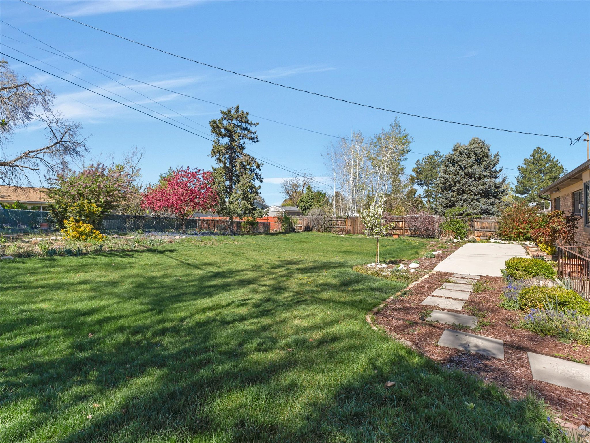 WILLOW CREEK - Residential