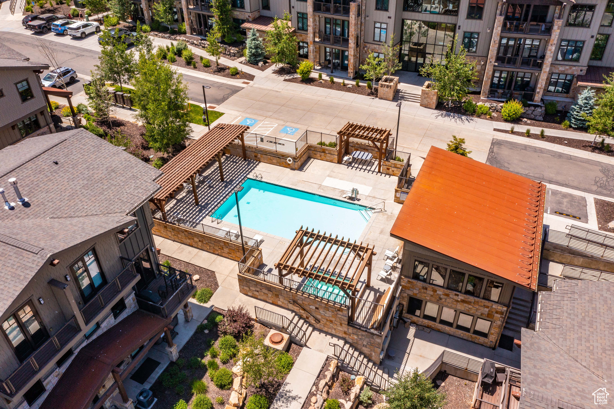 RESIDENCES AT BLACKSTONE PUD - Residential