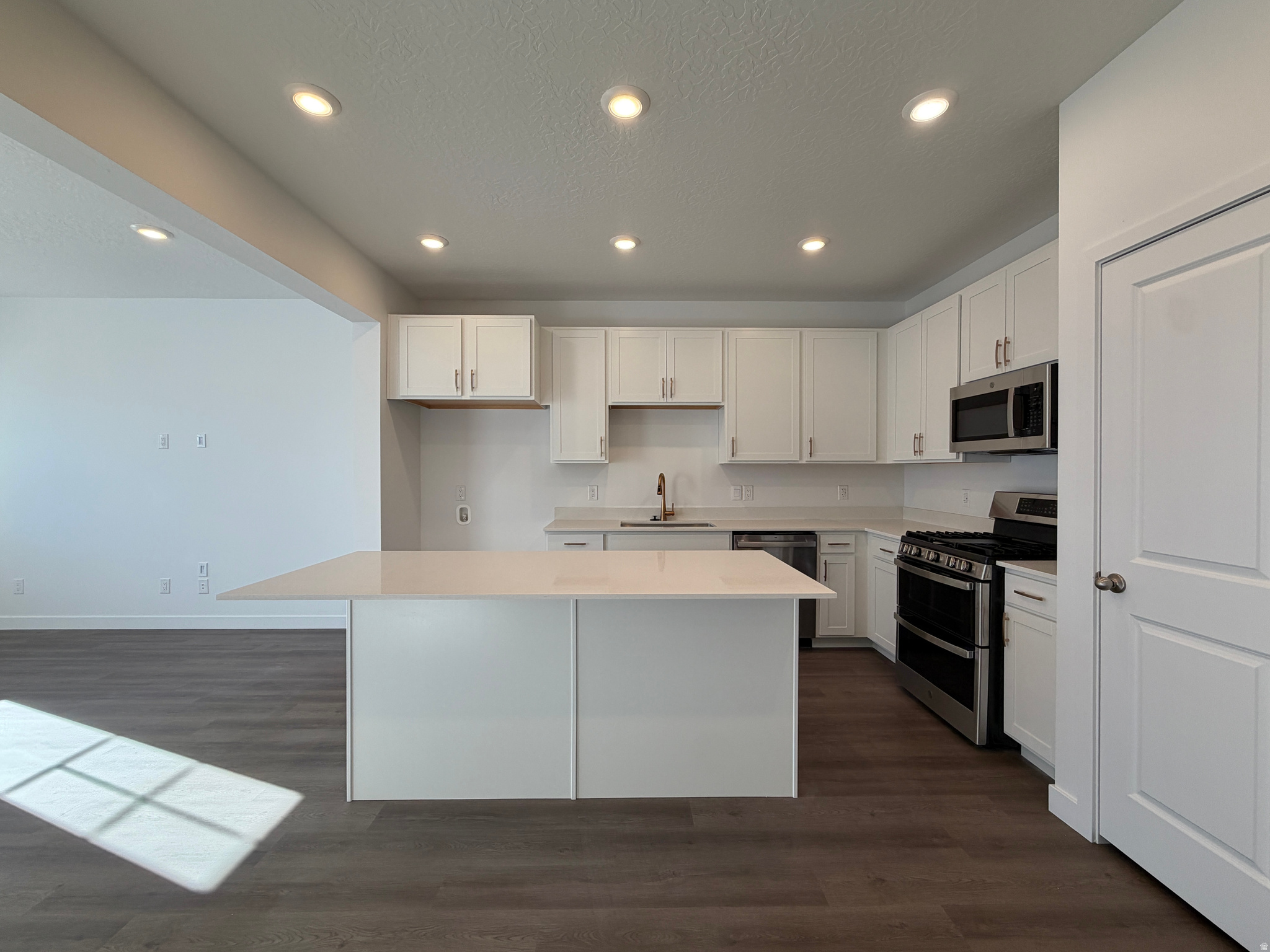 FIREFLY - Residential