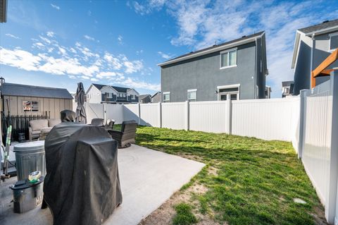 Tiny photo for 3261 S BURKHILL LN, Syracuse, UT 84075 (MLS # 2143703)