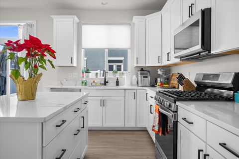 Tiny photo for 3261 S BURKHILL LN, Syracuse, UT 84075 (MLS # 2143703)