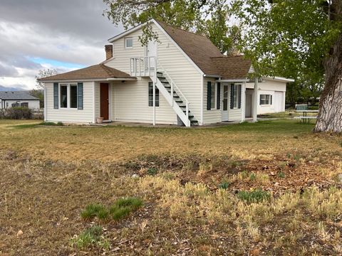 Tiny photo for 692 S 300 W, Mt Pleasant, UT 84647 (MLS # 2158830)
