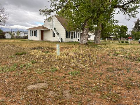 Tiny photo for 692 S 300 W, Mt Pleasant, UT 84647 (MLS # 2158830)