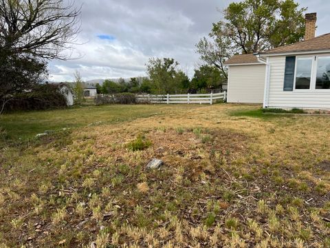 Tiny photo for 692 S 300 W, Mt Pleasant, UT 84647 (MLS # 2158830)