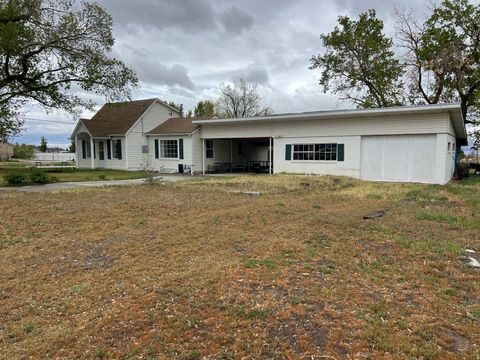 Tiny photo for 692 S 300 W, Mt Pleasant, UT 84647 (MLS # 2158830)