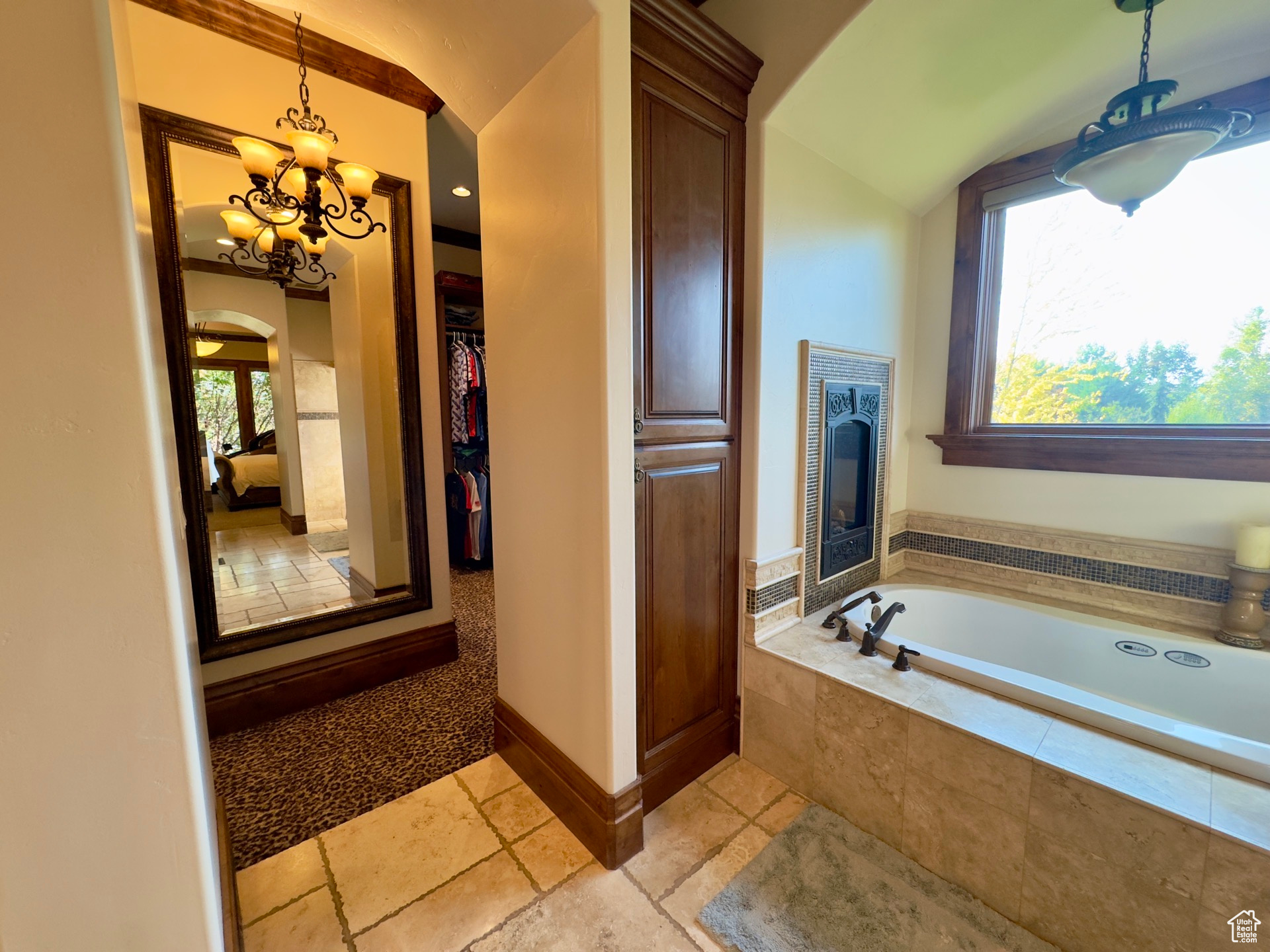 CHUGG FARR WEST FARMS - Residential