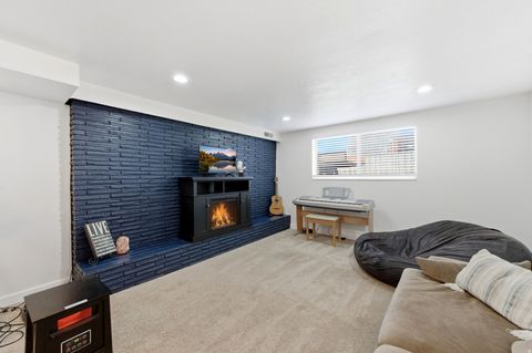 Tiny photo for 290 W 100 N, Kaysville, UT 84037 (MLS # 2126757)