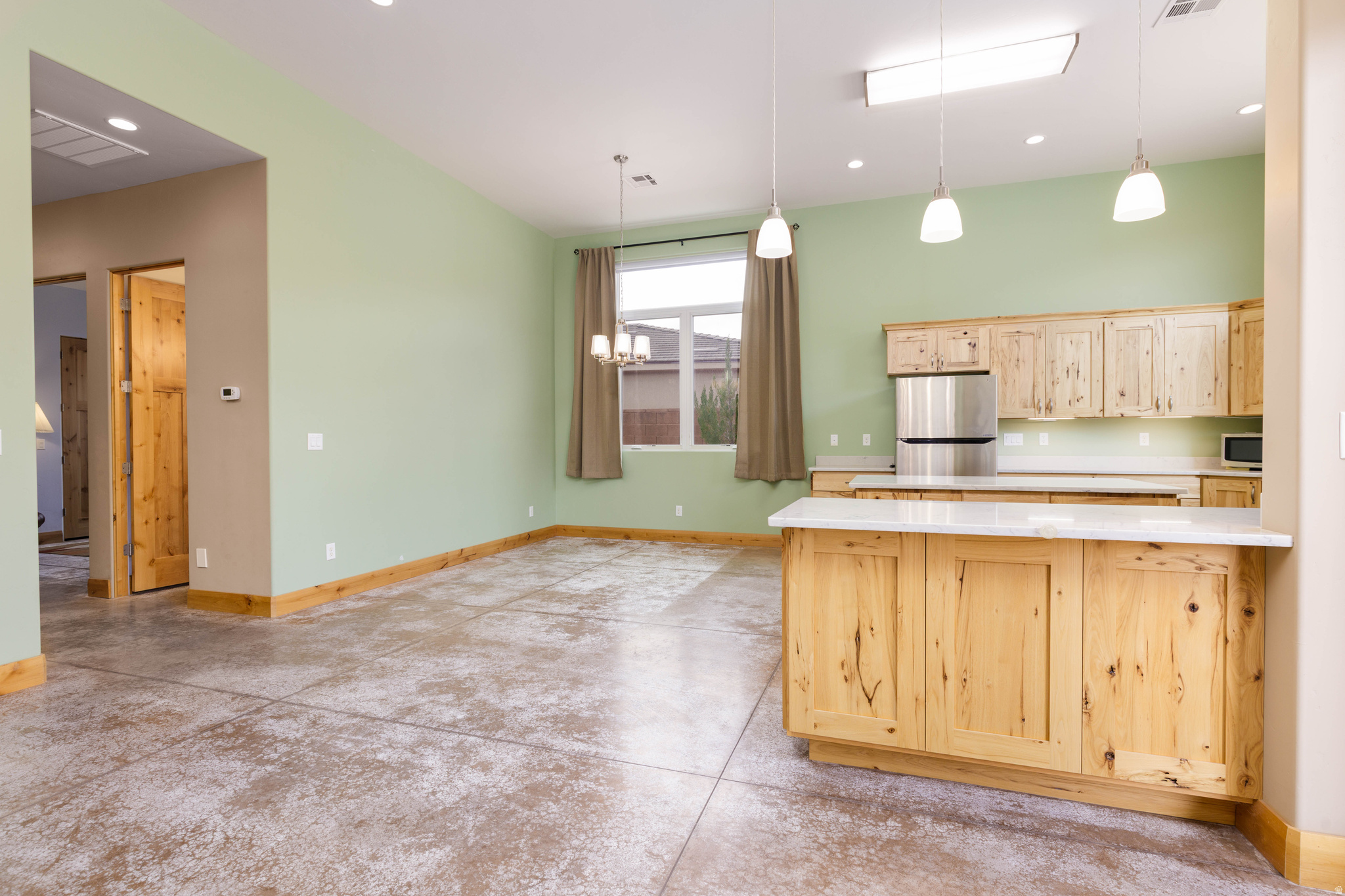 RED MOUNTAIN ESTATES - Residential