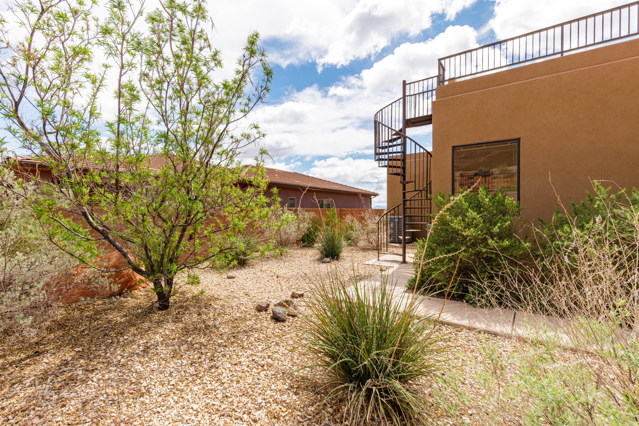 RED MOUNTAIN ESTATES - Residential