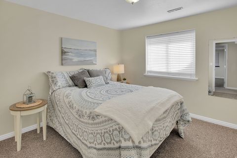 Tiny photo for 1316 S 150 E, Kaysville, UT 84037 (MLS # 2148092)