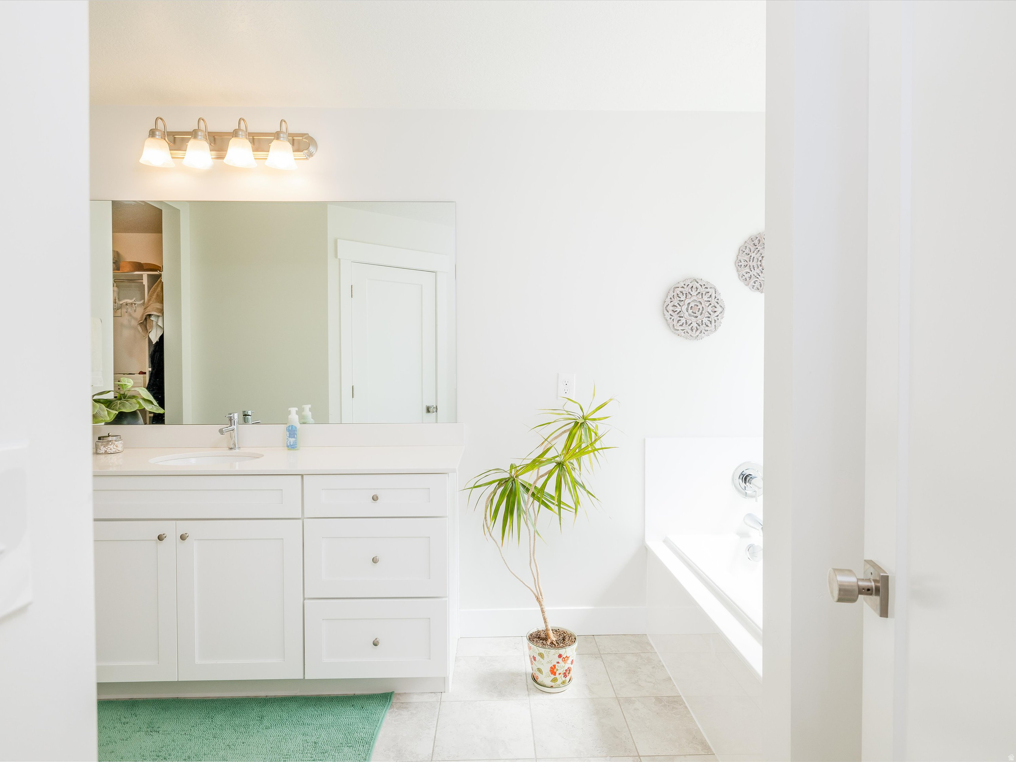 HIDDON CANYON ESTATE - Residential