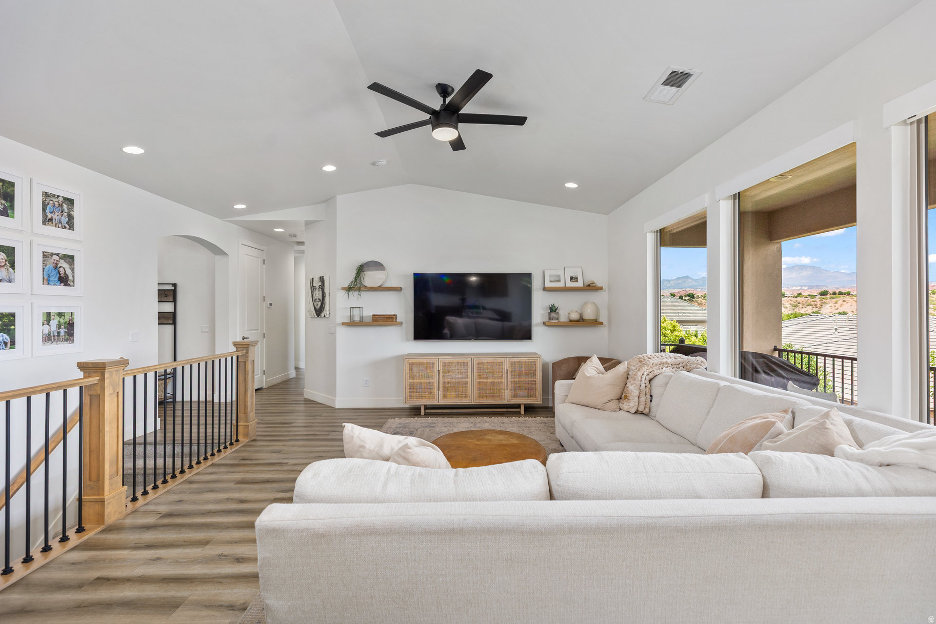 HILLS AT SANTA CLARA 1A - Residential