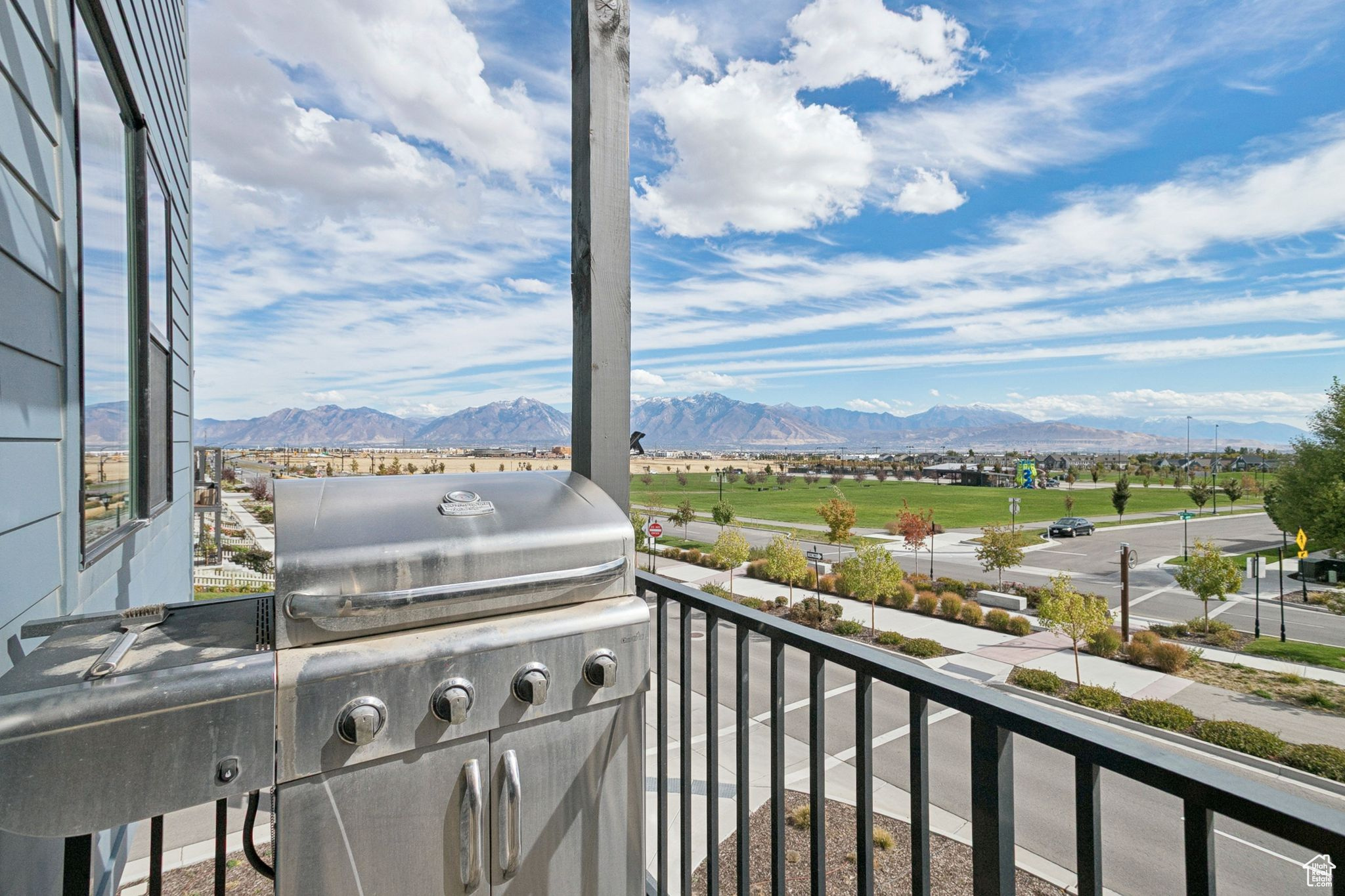 DAYBREAK VILLAGE 8 PLAT 9 - Residential