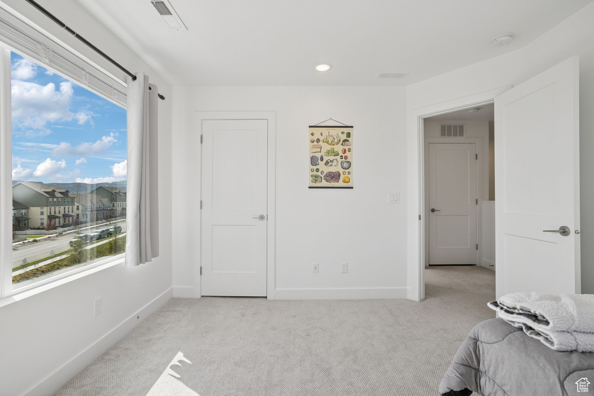 DAYBREAK VILLAGE 8 PLAT 9 - Residential