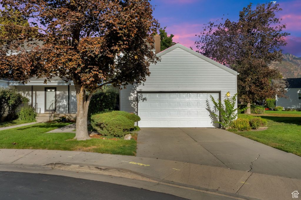 Photo of 1342 E SAXONY PLACE Pl, Holladay, UT 84117 (MLS # 2114682)
