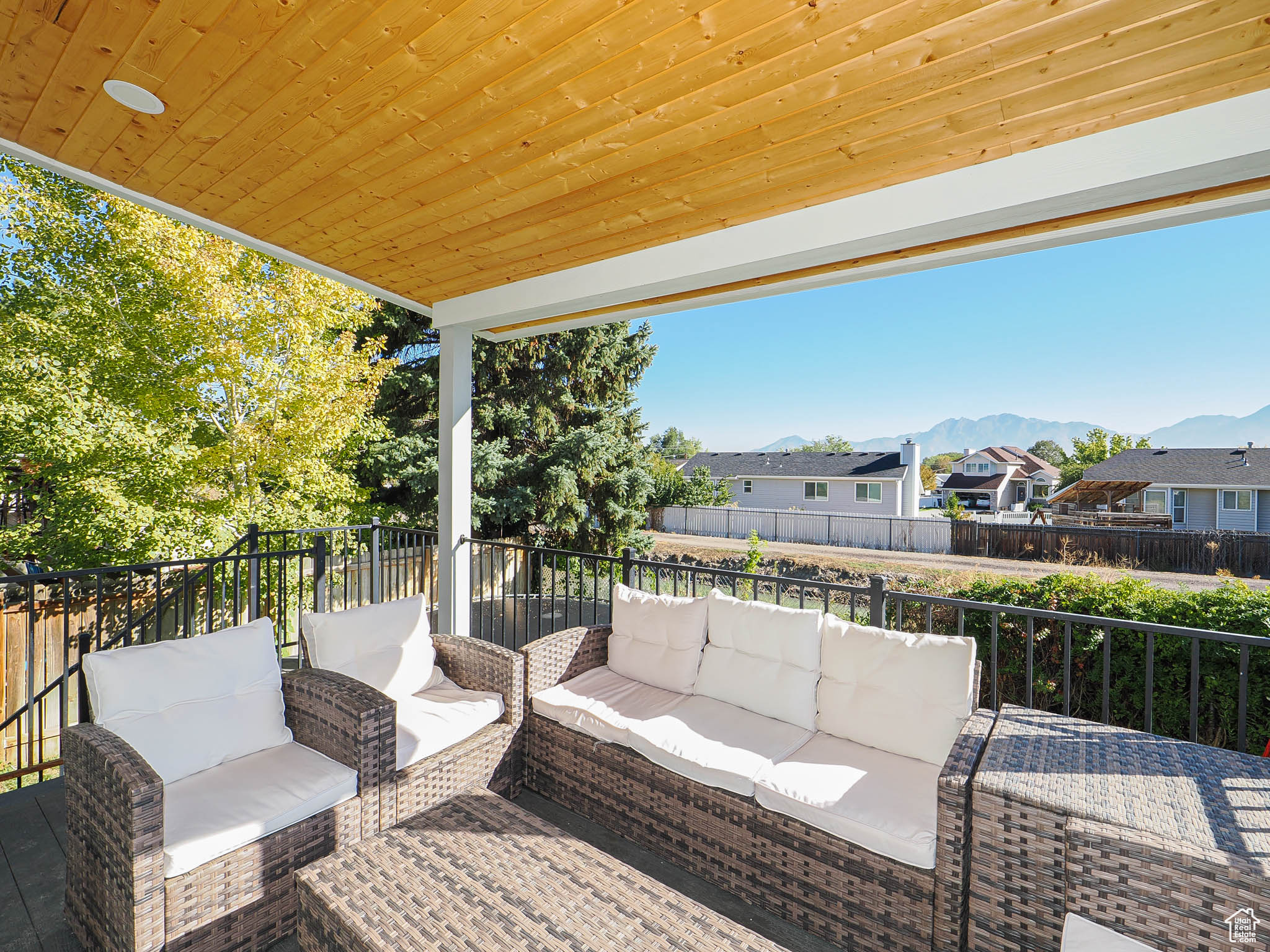 MEADOW GREEN FARMS - Residential
