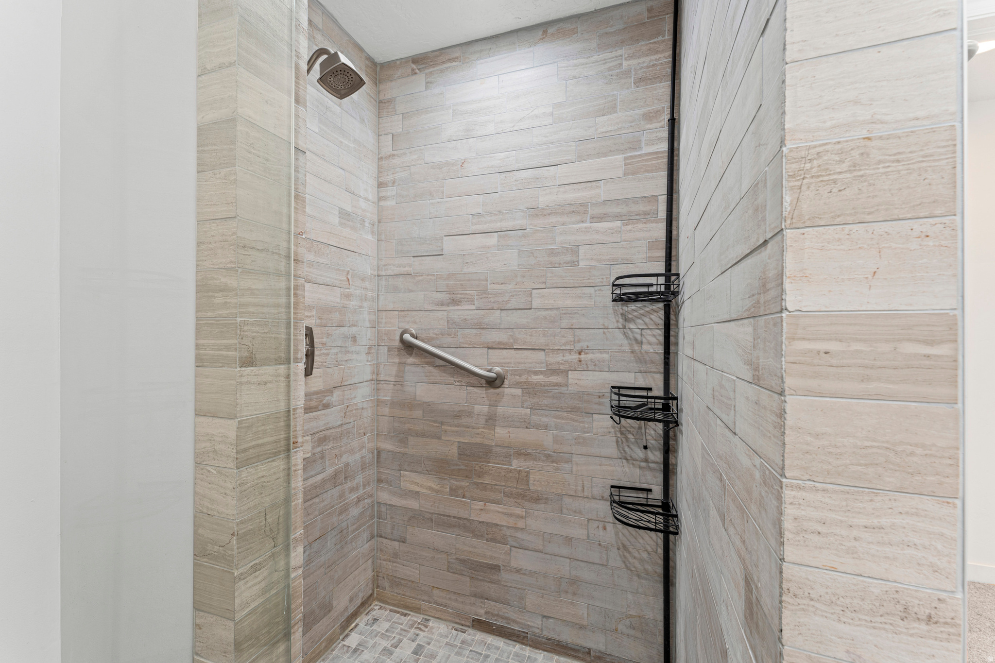 EASTRIDGE #4 - Residential