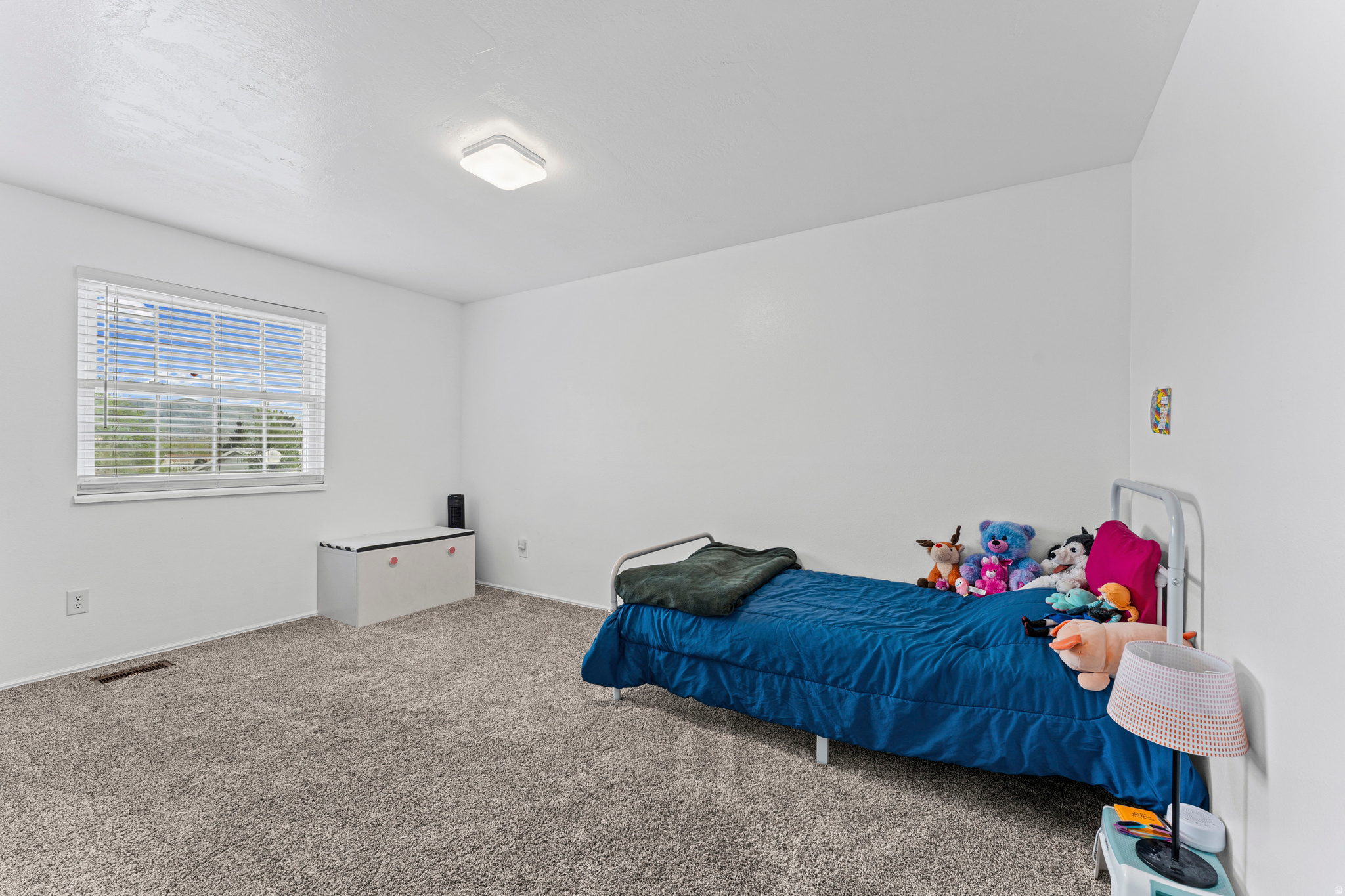 EASTRIDGE #4 - Residential