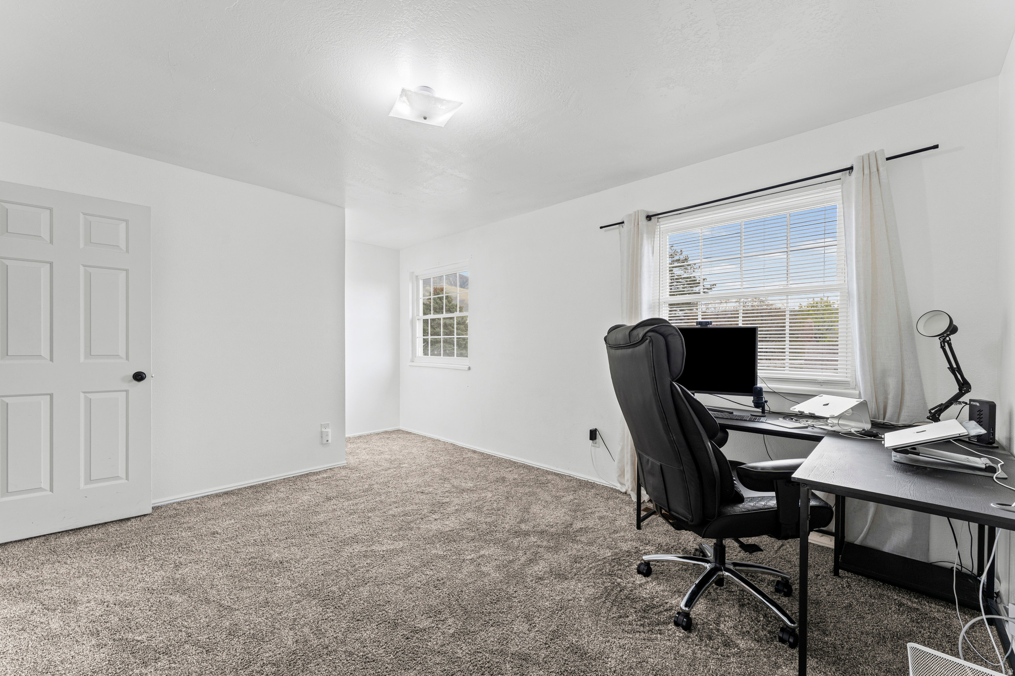 EASTRIDGE #4 - Residential