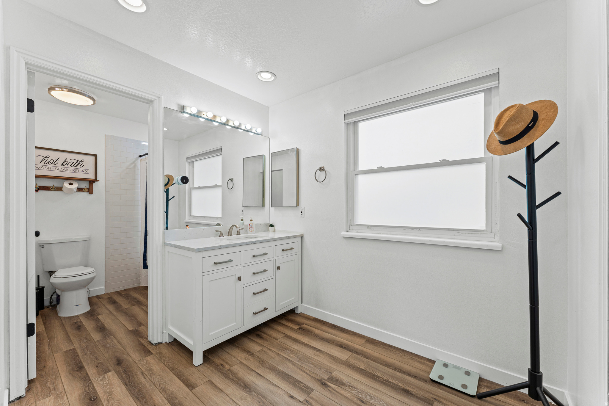 EASTRIDGE #4 - Residential