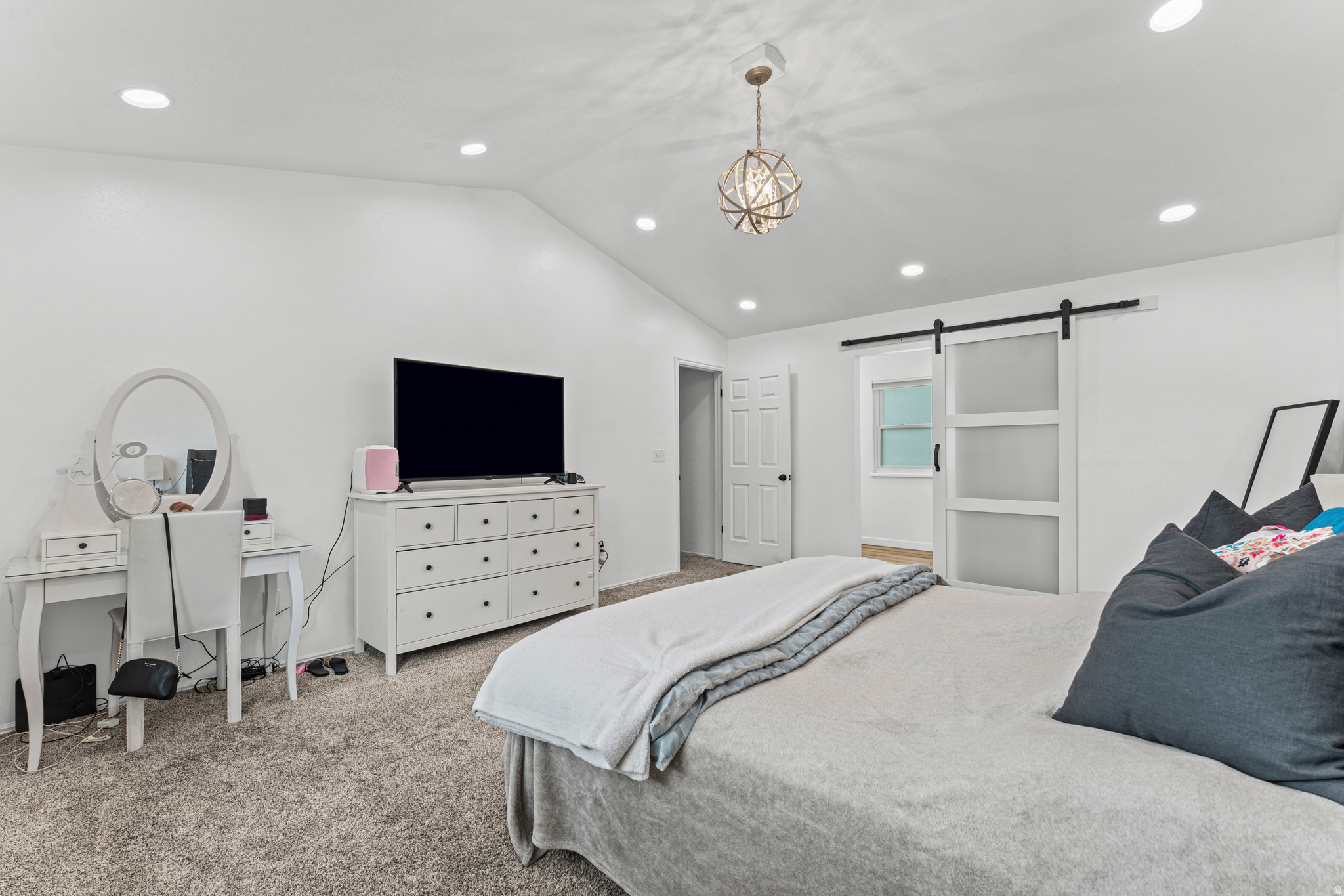 EASTRIDGE #4 - Residential