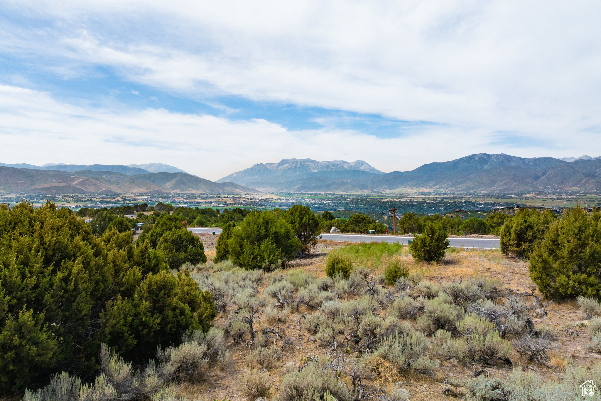 RED LEDGES - Land