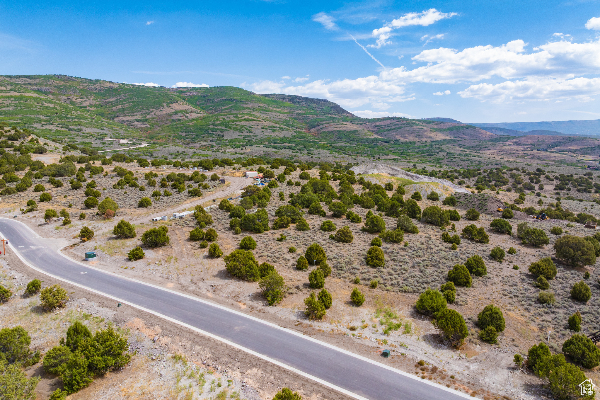 RED LEDGES - Land