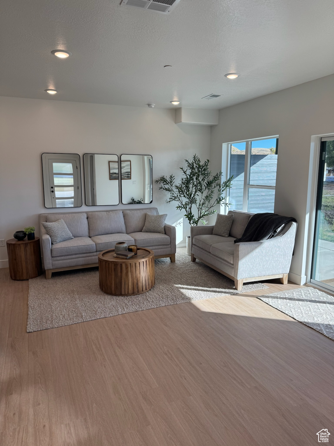 PEAKS TOWNHOMES - Residential