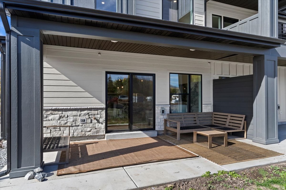 PEAKS TOWNHOMES - Residential